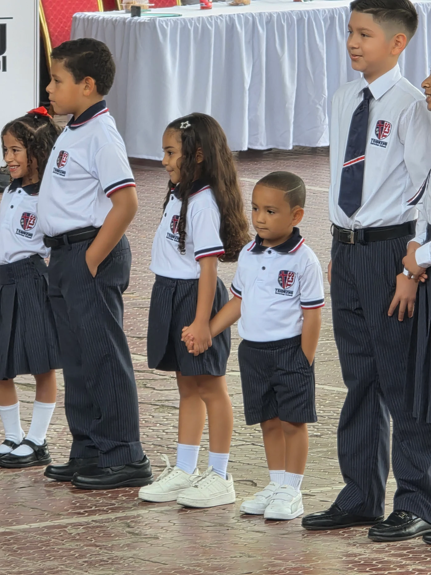 Presentación de los nuevos uniformes de Tsidkenu